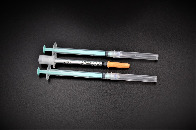 13醫(yī)療橡塑制品Medical rubber parts.jpg