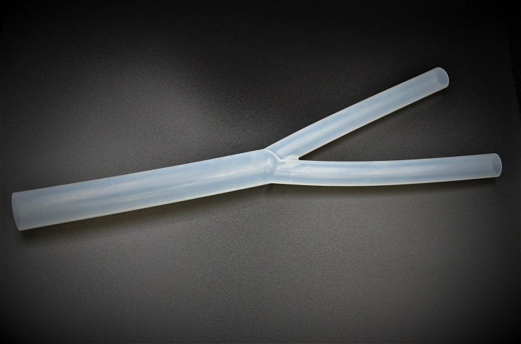 20醫(yī)療橡塑制品Medical rubber parts.JPG