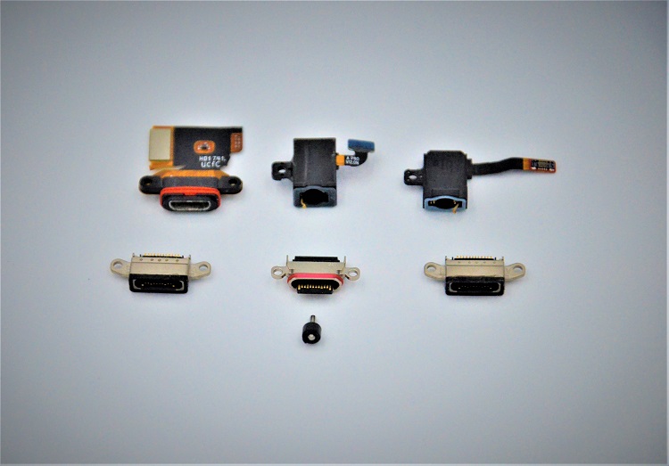 07電子包膠制品Electronic overmolding Rubber Parts.jpg